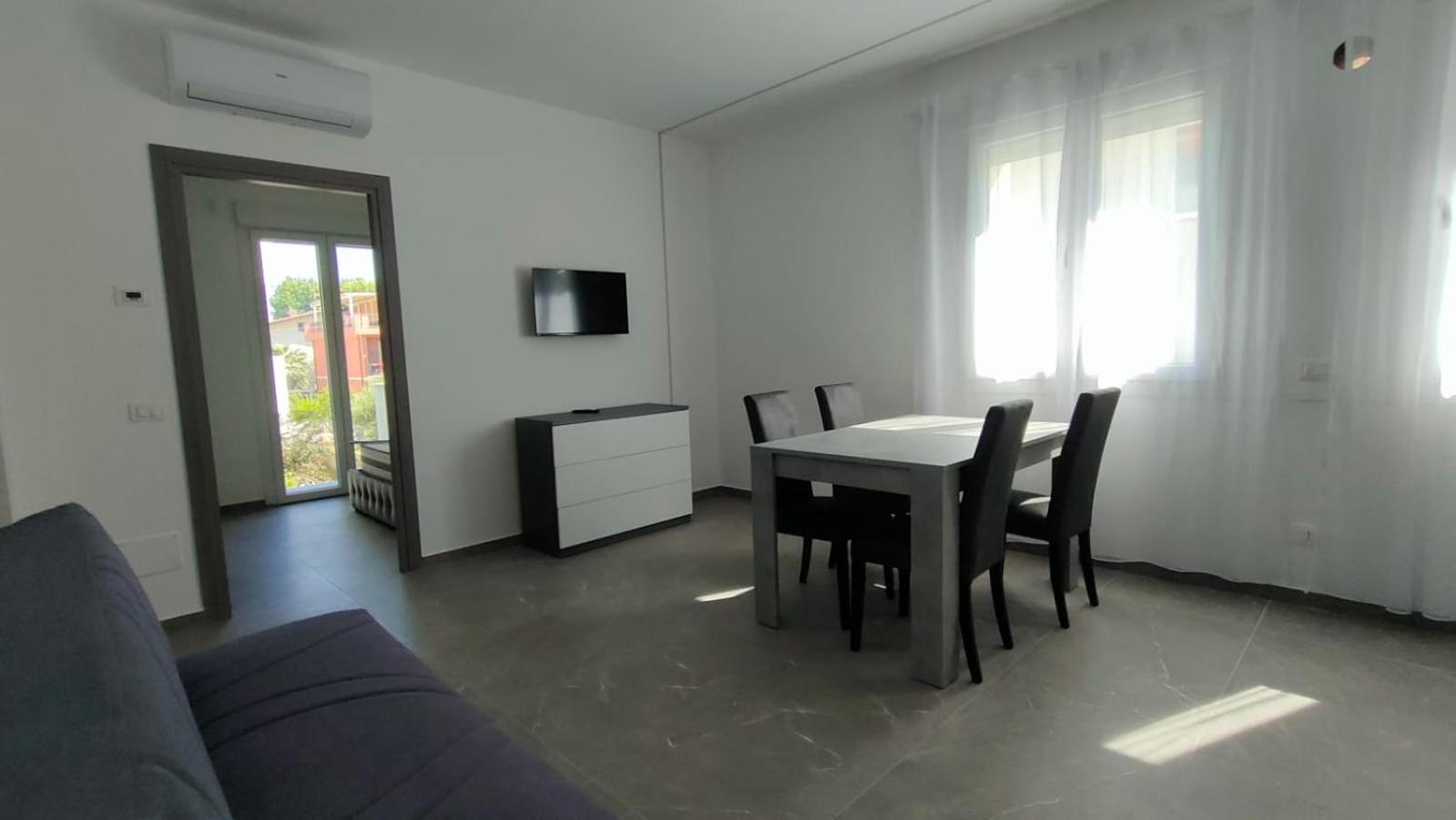 Villa Borghesi Suites Fronte Mare Rimini Ngoại thất bức ảnh