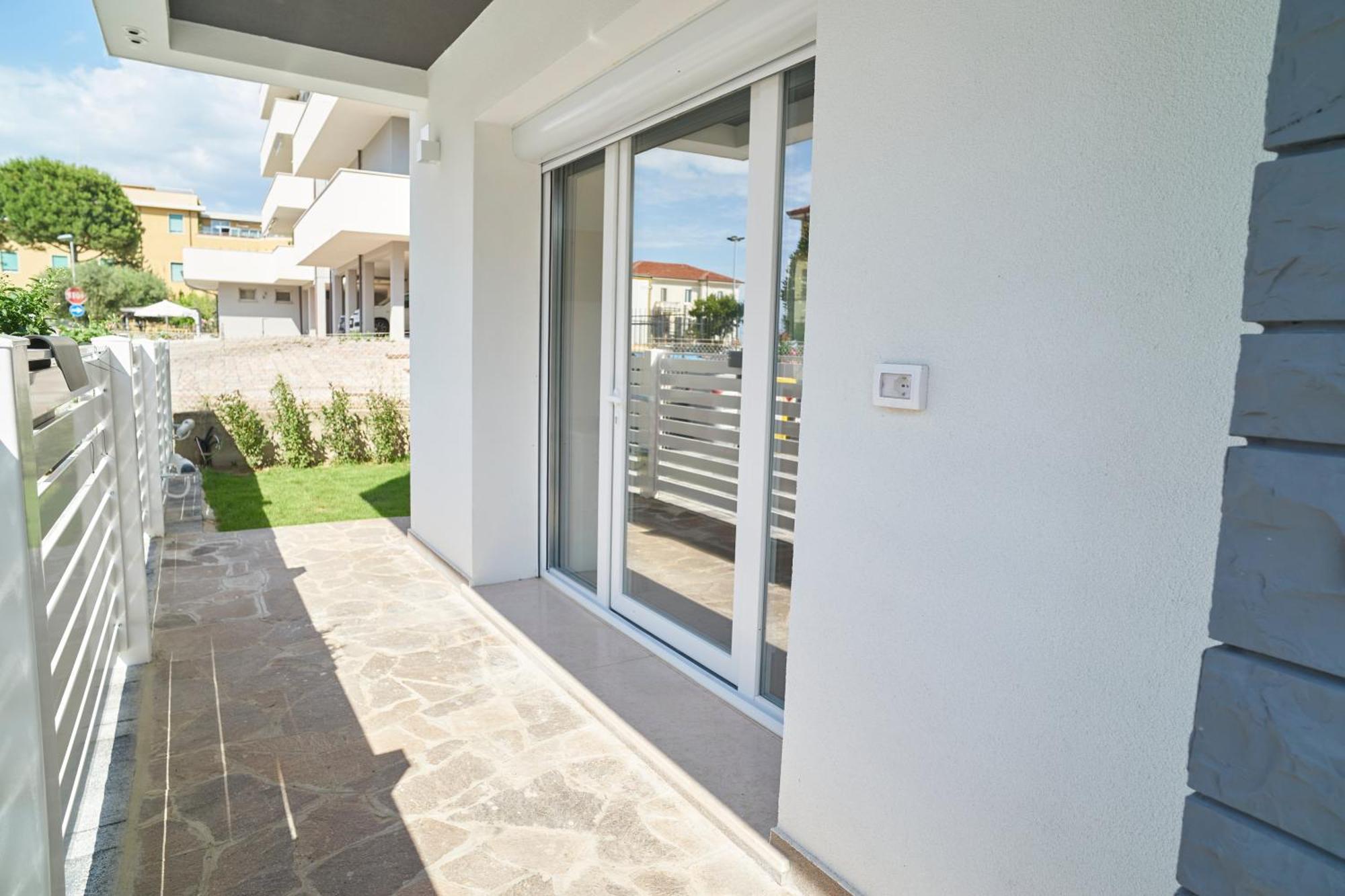 Villa Borghesi Suites Fronte Mare Rimini Ngoại thất bức ảnh