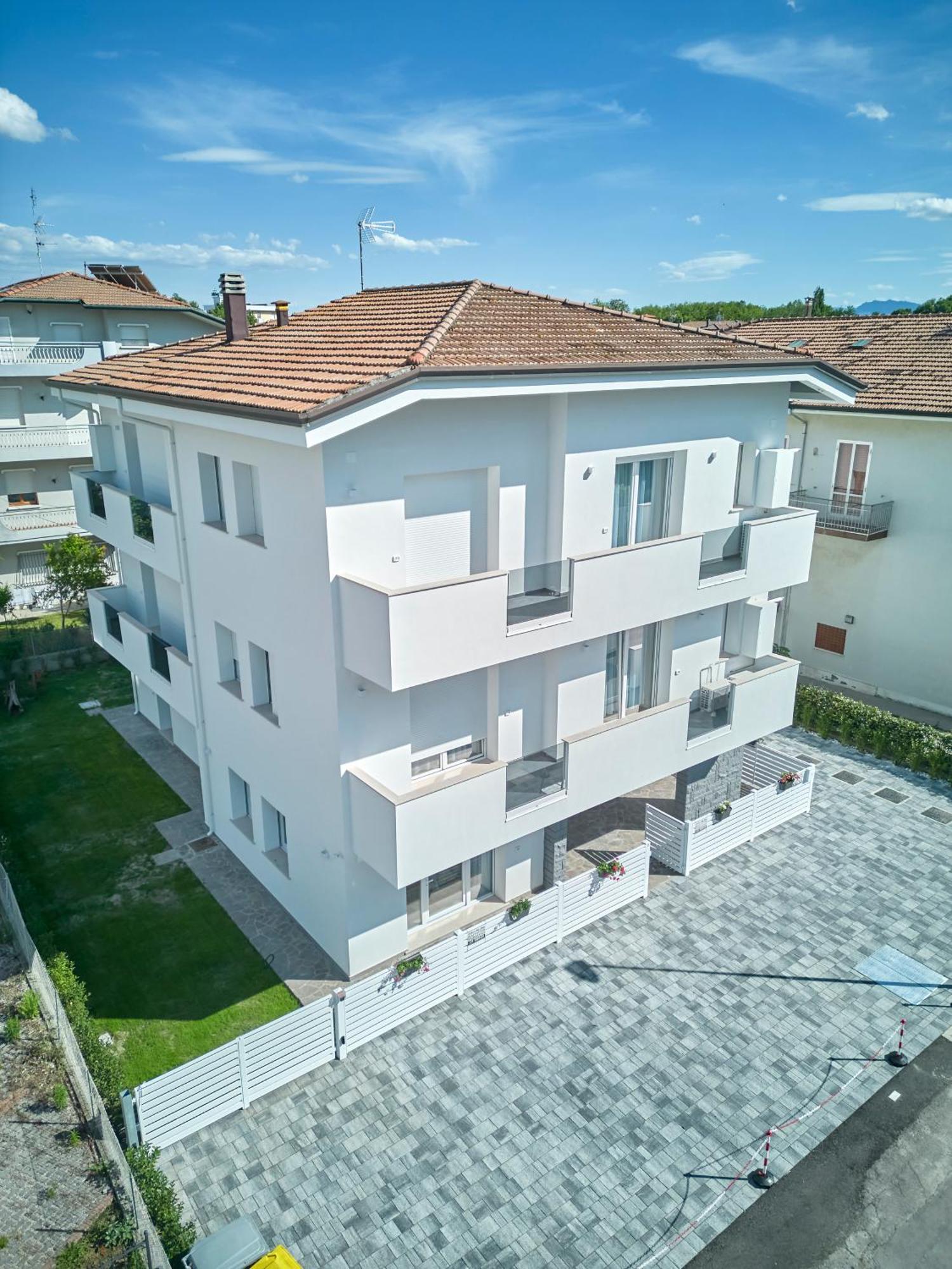 Villa Borghesi Suites Fronte Mare Rimini Ngoại thất bức ảnh